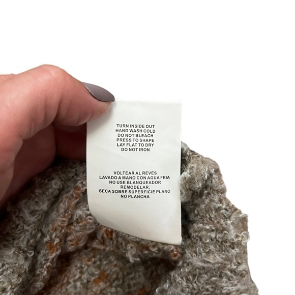 Coco & Jaimeson Color Block Cardigan Sweater - Picture 12 of 16